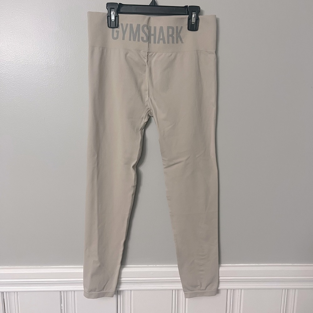 Gymshark seamless workout legging. Size medium.